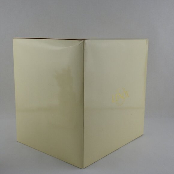 Lenox Disney 24K Gold Figurine Mickey Teacup Twirl Minnie Mouse Mad Tea Party - Picture 6 of 16